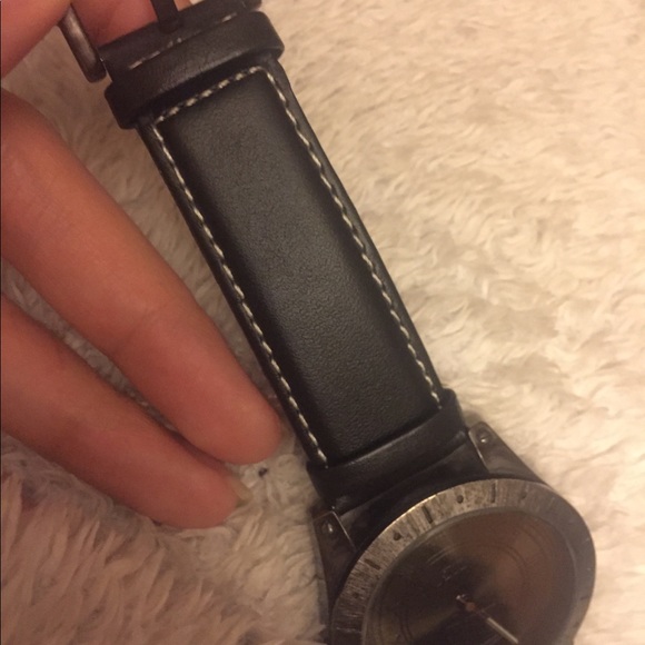 Flud watch with extra band - Picture 4 of 9